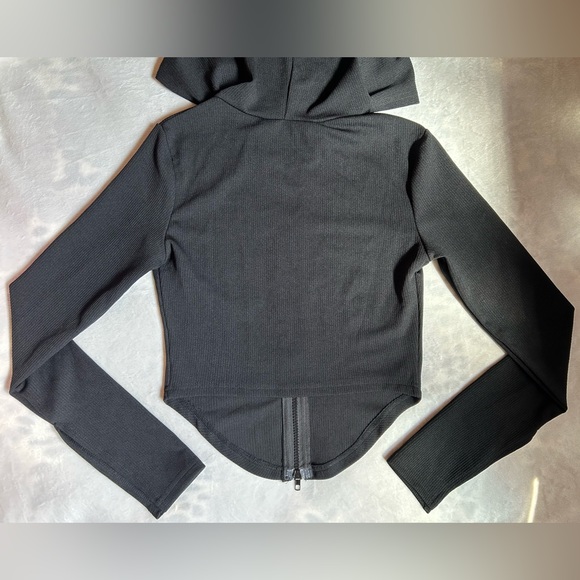 ❌SOLD❌ BLACK HOODED TWO WAY ZIP UP LONG SLEEVE WORKOUT ACTIVEWEAR JACKET HOODIE - Picture 9 of 9